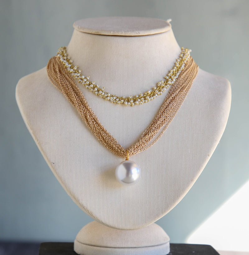 Halo Peal Pendant Necklace (Copy)